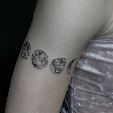 tatuaje de luna|More.